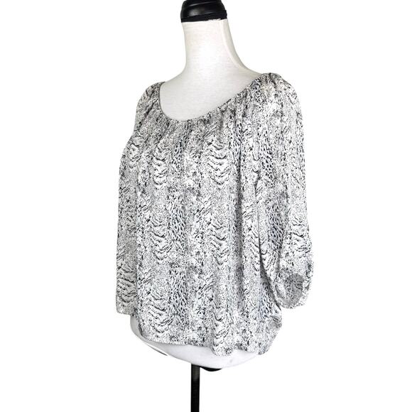 Joie Newbury Black White Print Off The Shoulder 100% Silk Flowing Blouse Top - Picture 2 of 12